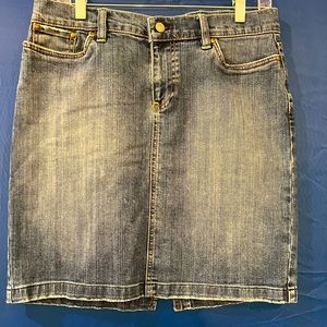 Denim Old Navy skirt.